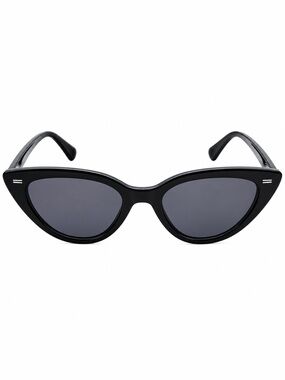 Free People Black Cat-Eye Sunglasses w/ Original Dust Bag